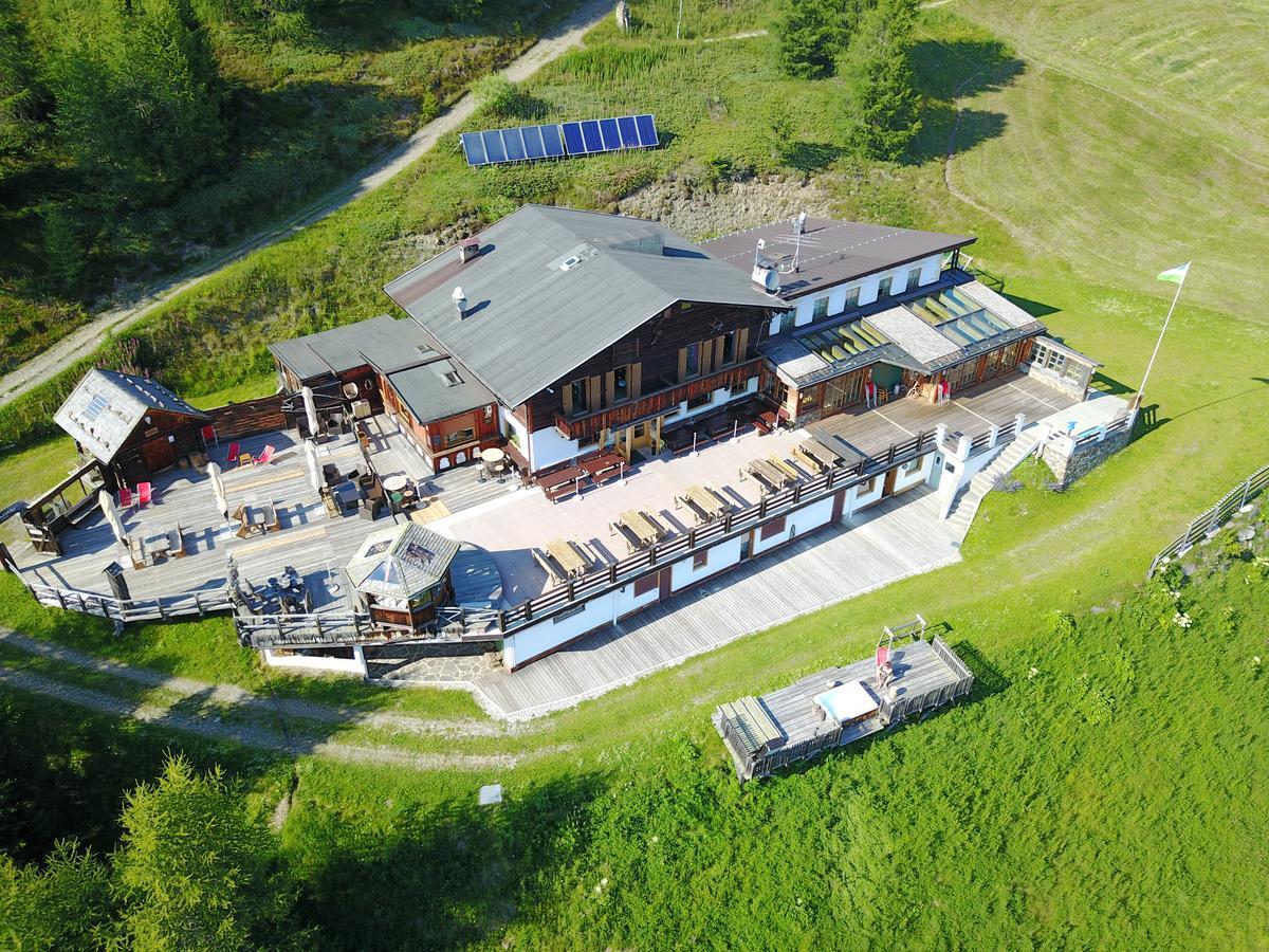 Hotel Rifugio Graziani Huette *