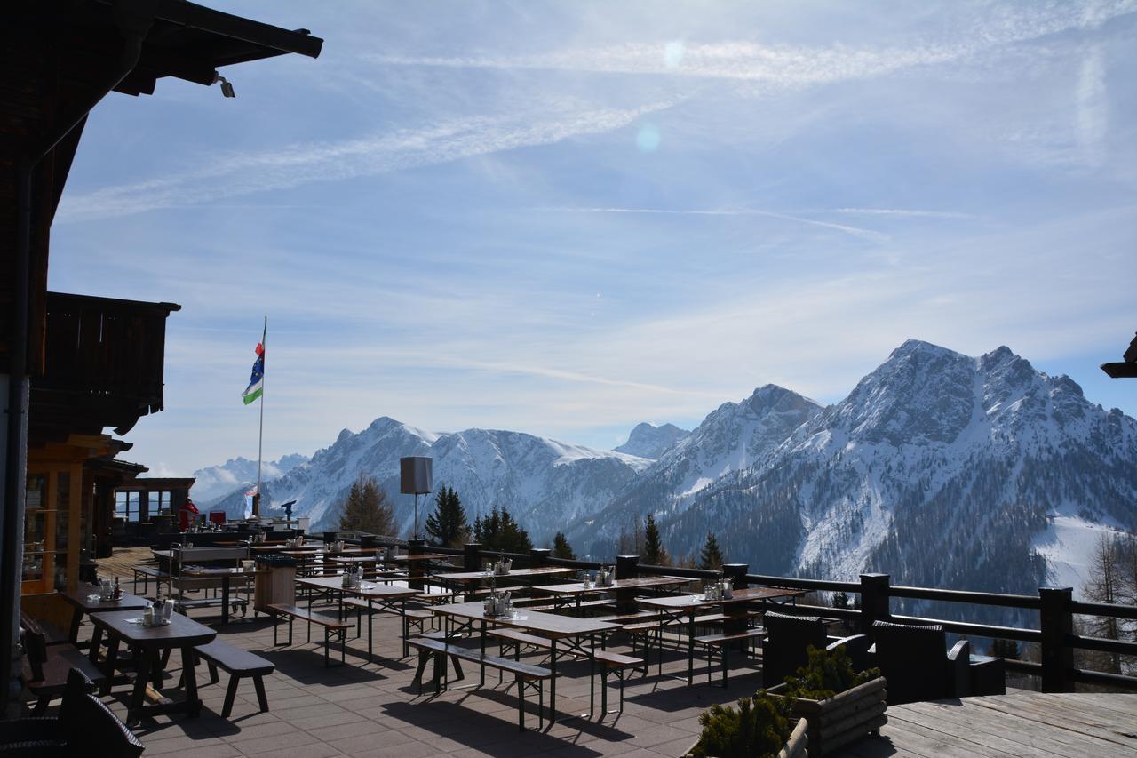 Rifugio Graziani Huette Hotel *