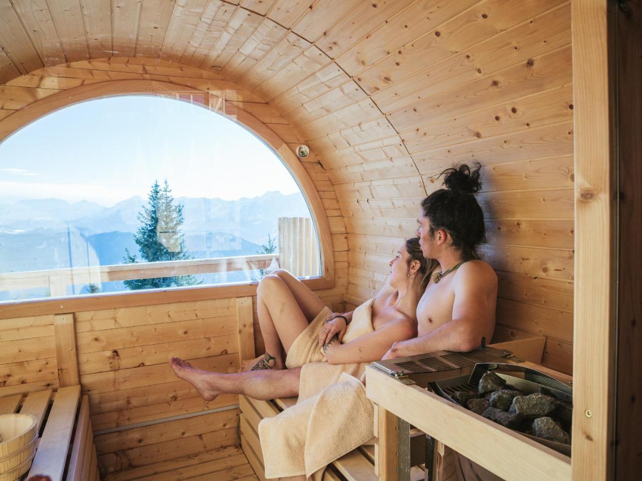 Rifugio Graziani Huette Hotel