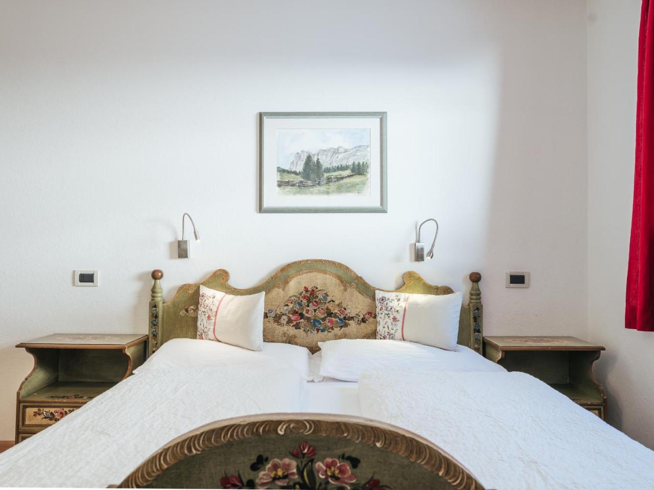 Rifugio Graziani Huette Hotel