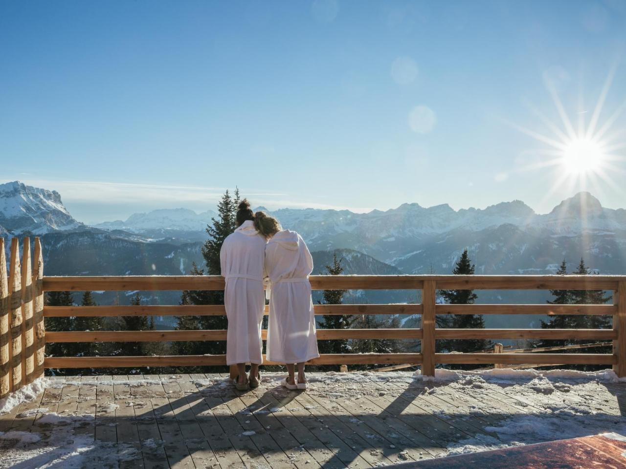Rifugio Graziani Huette Hotel