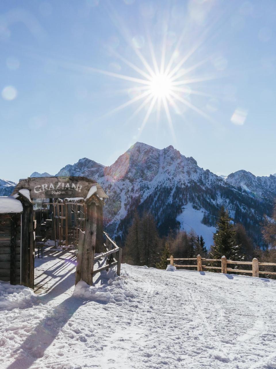 Rifugio Graziani Huette Hotel *